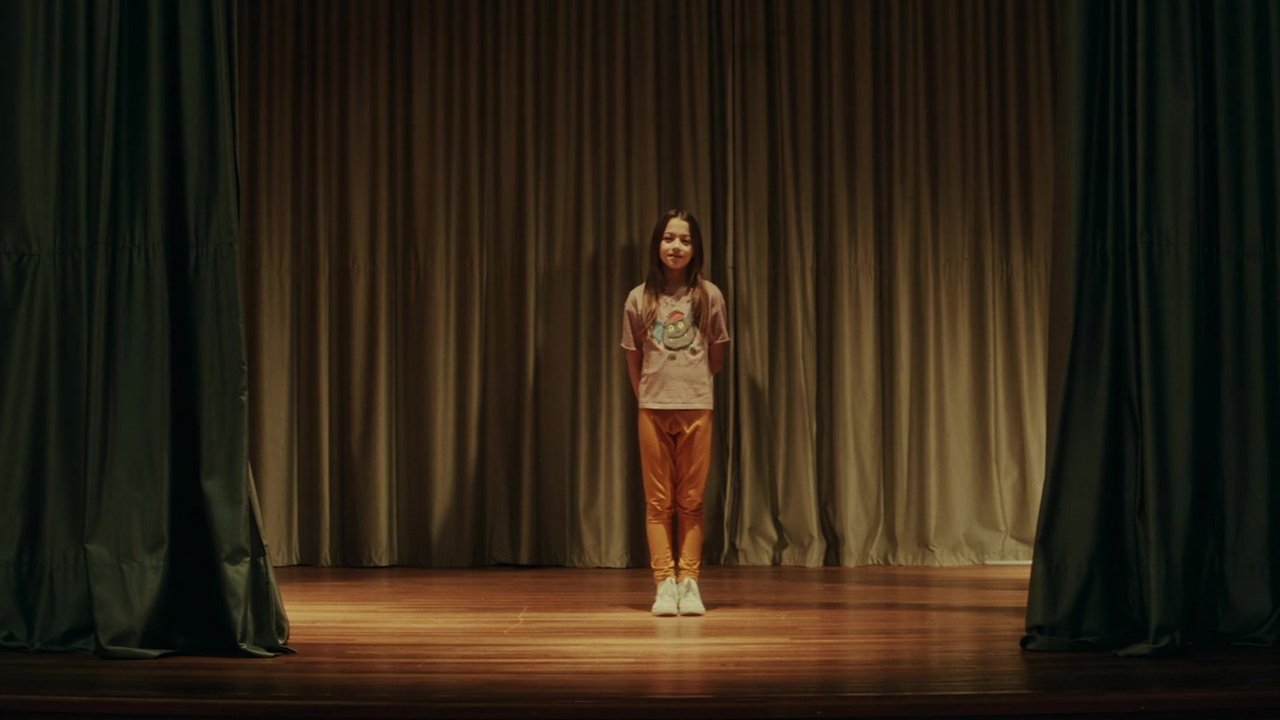 Cuatro paredes backdrop