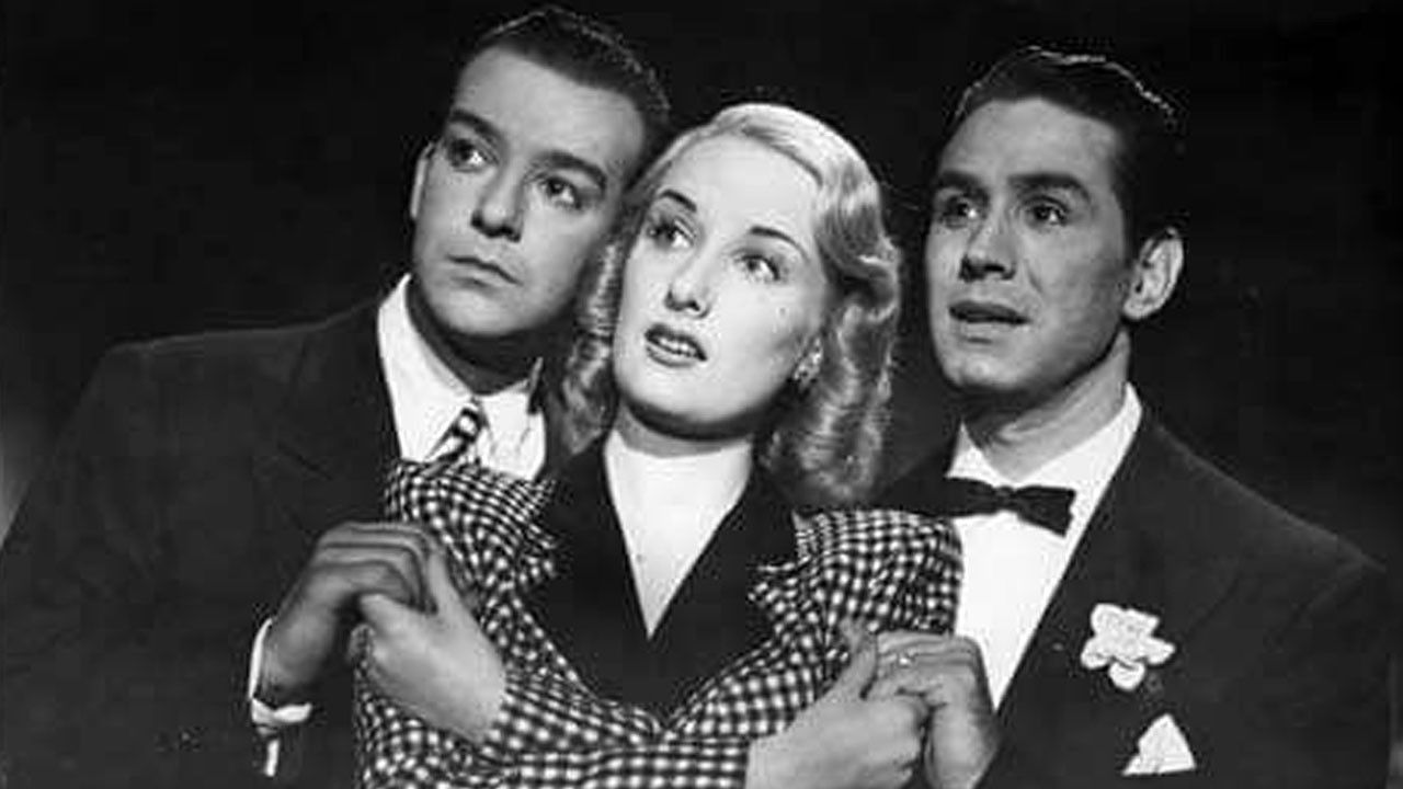 Cinco besos backdrop