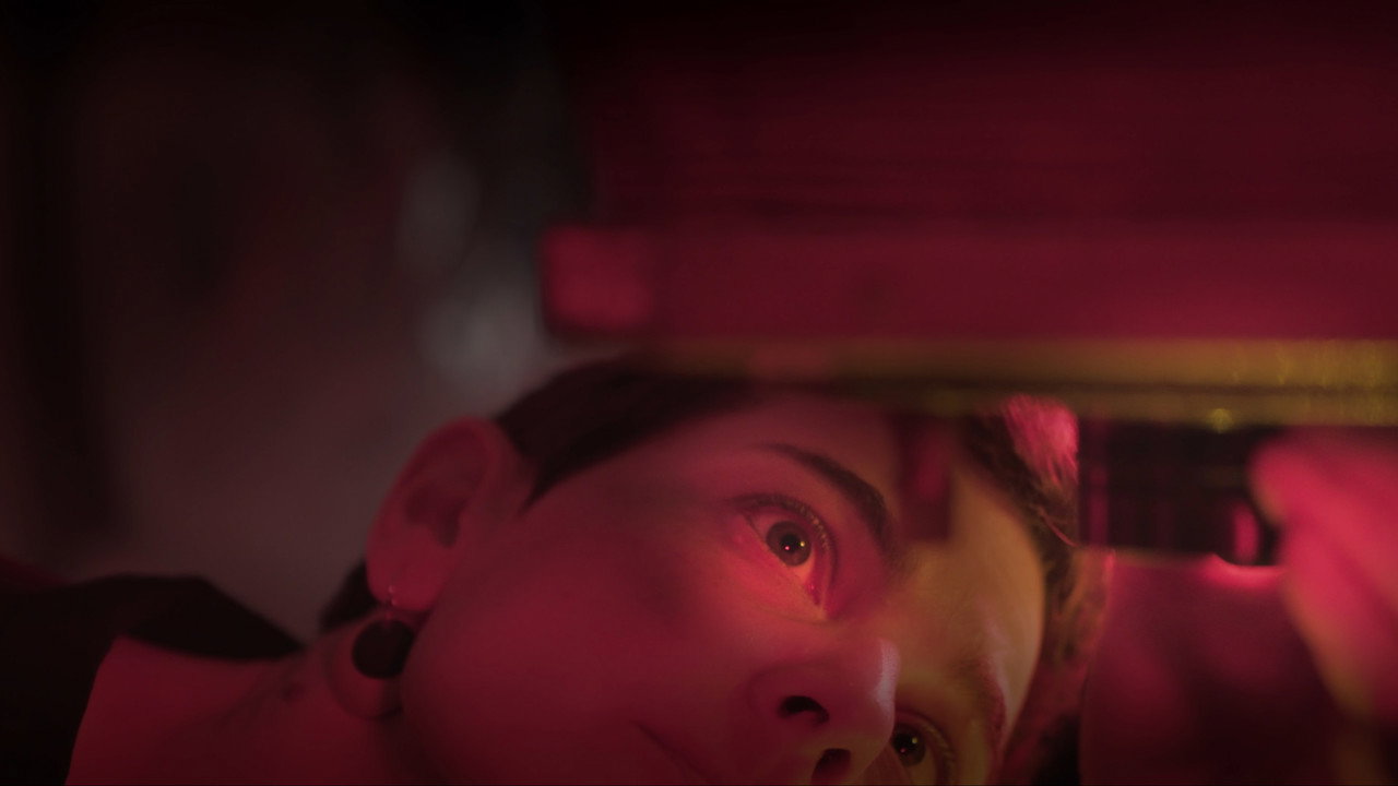 Ramón y Cajal: drawings on the retina backdrop