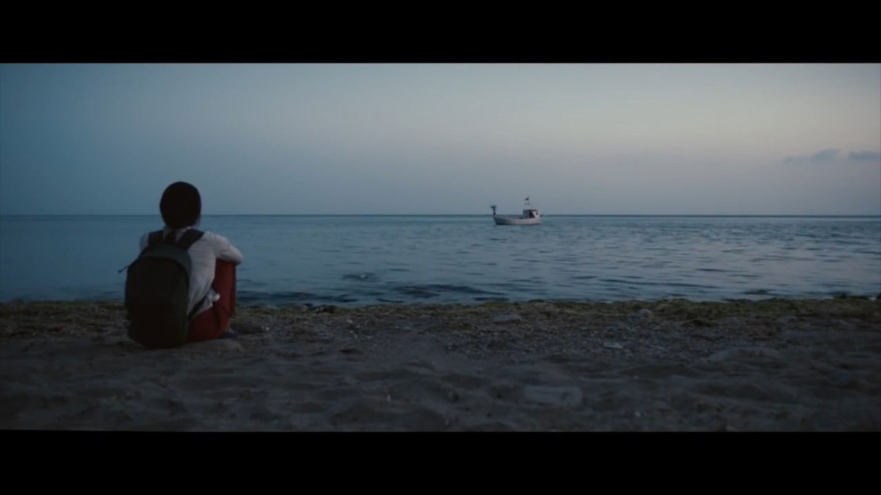 Mor Ufuklar backdrop