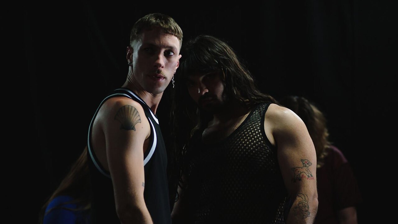 Keep Coming Back backdrop