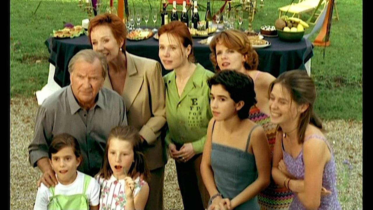 Les Filles à papa backdrop