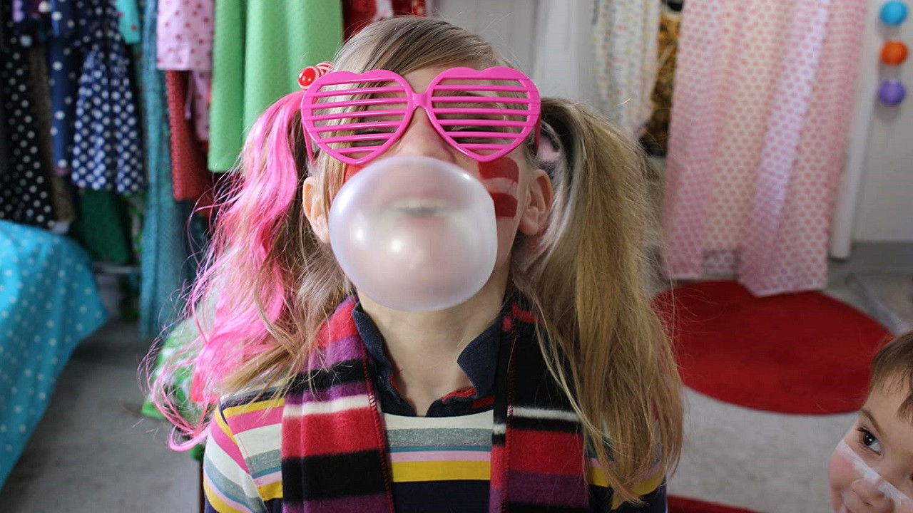 Dot Delight backdrop