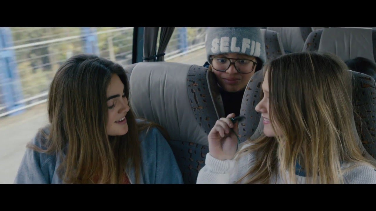 Tout Schuss backdrop