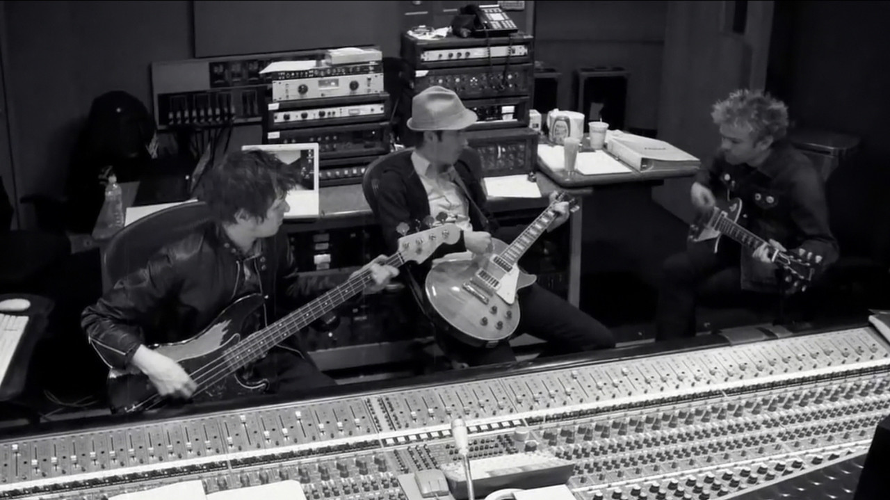 Sum 41: Don't Try This at Home backdrop