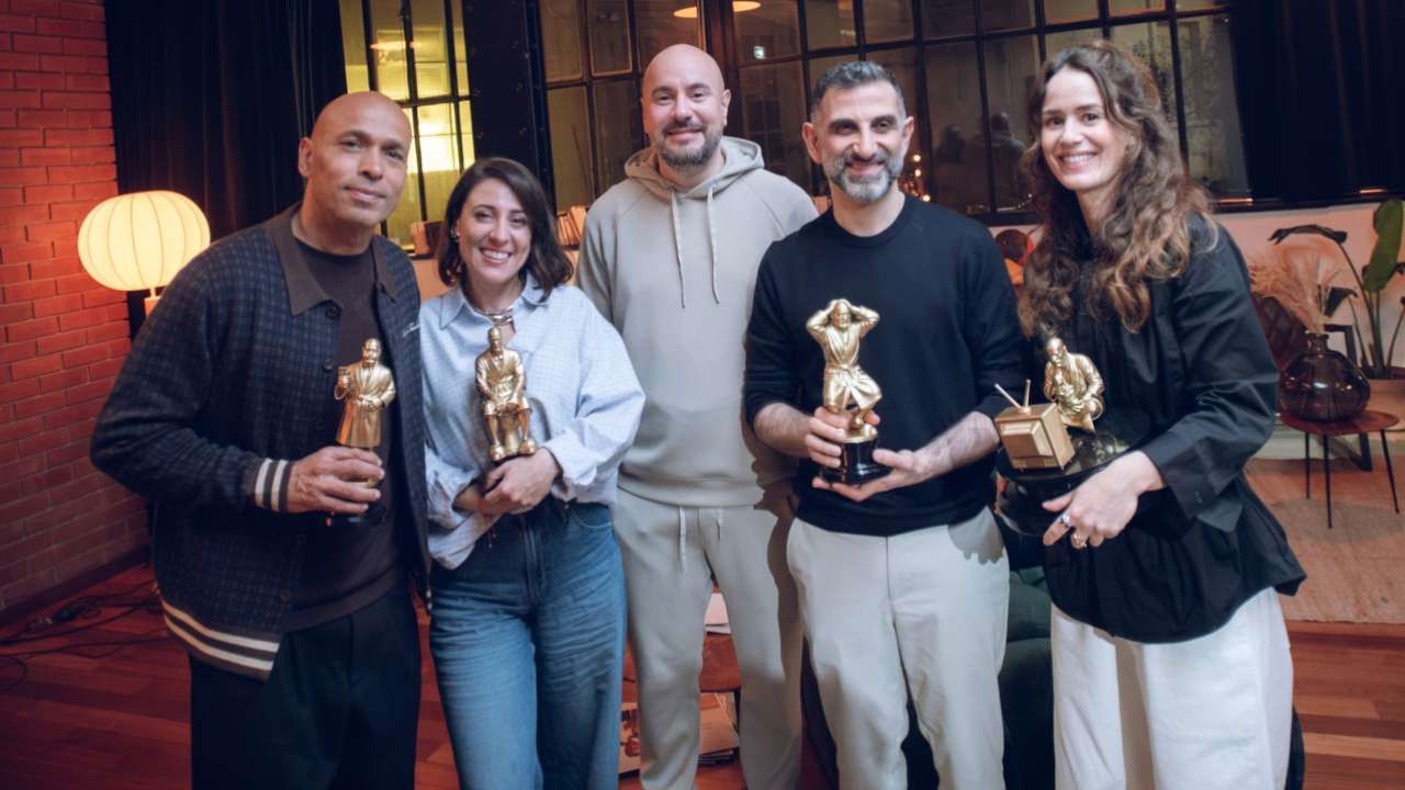 En attendant la cérémonie backdrop