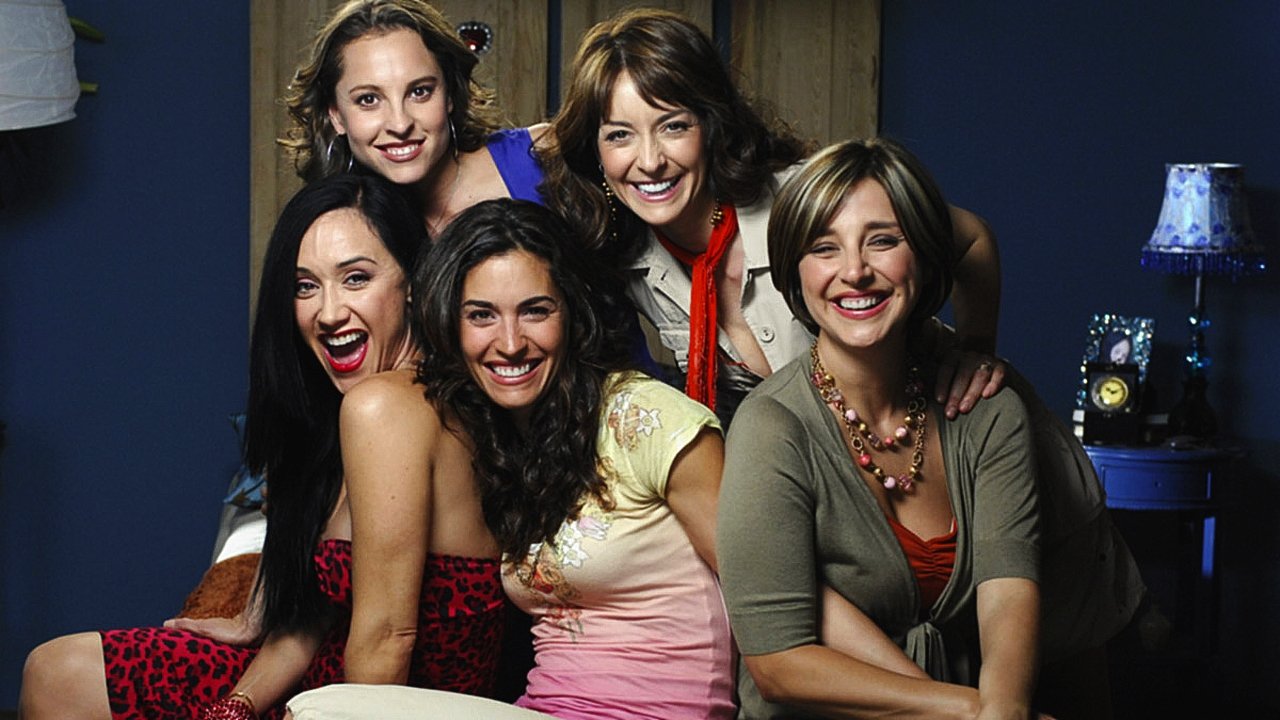 S.O.S.: Sexo y otros Secretos backdrop