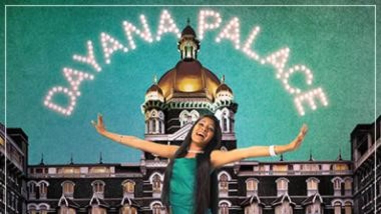 Dayana Mini Market backdrop