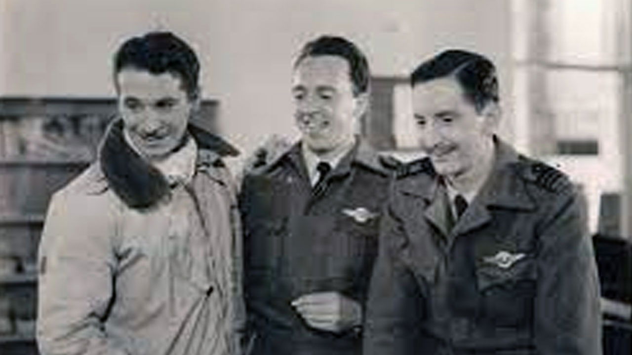 La última escuadrilla backdrop