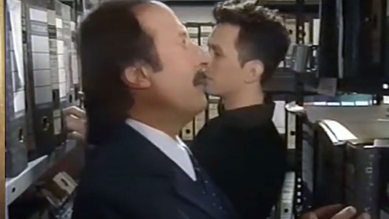 Durmiendo con mi jefe backdrop