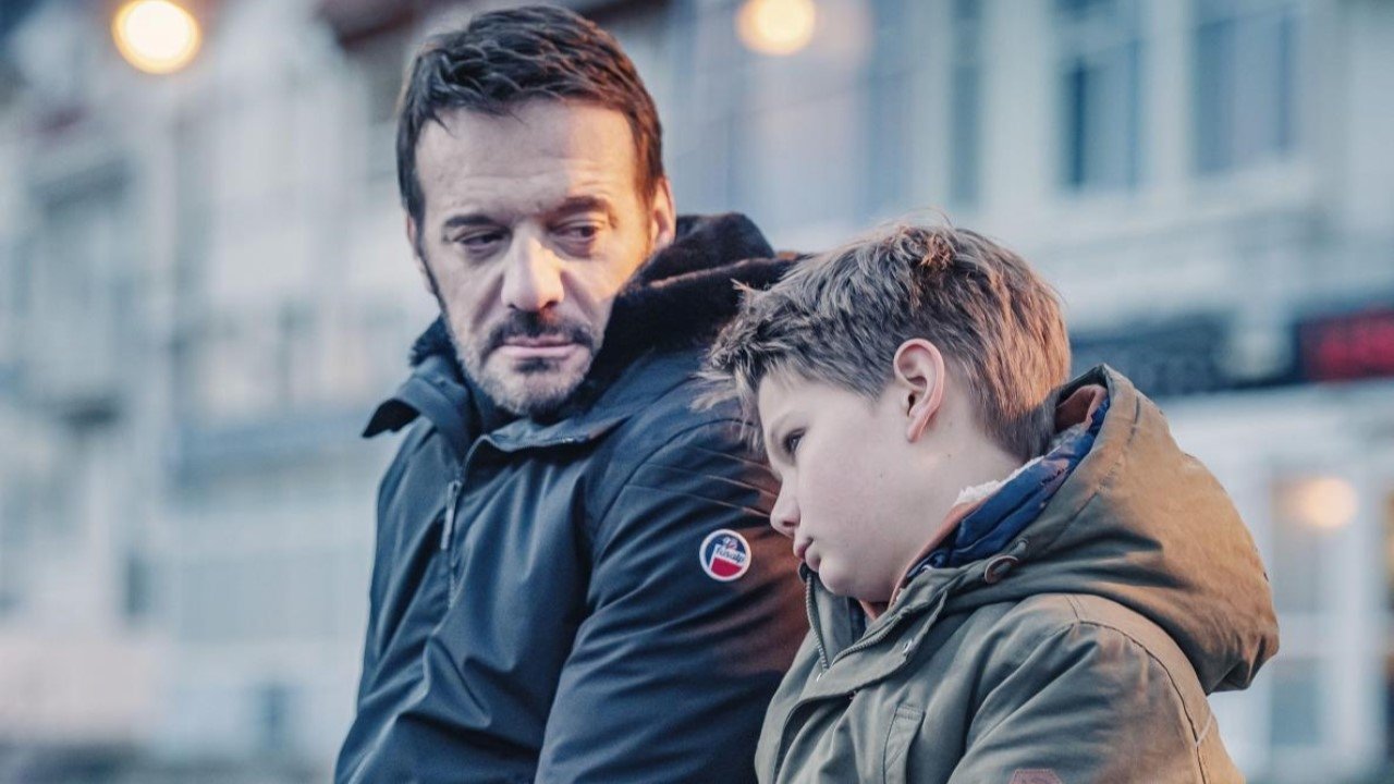 T'en fais pas, j'suis là backdrop