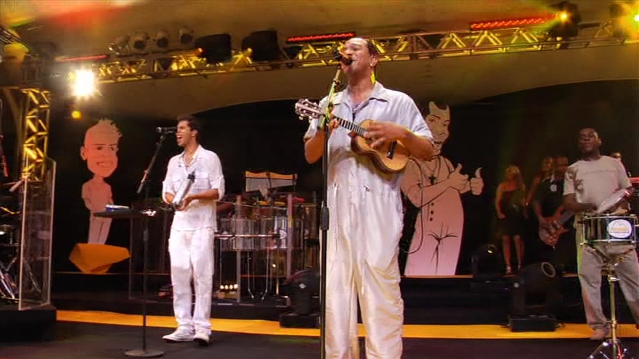 Molejo - Voltei ao Vivo backdrop