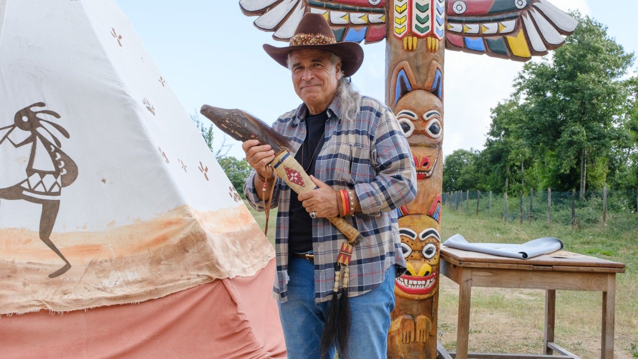 La chiocciola backdrop