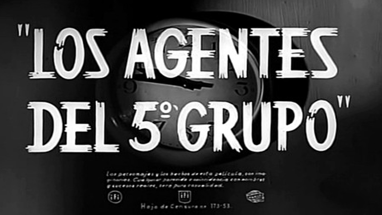 Los agentes del 5º grupo backdrop
