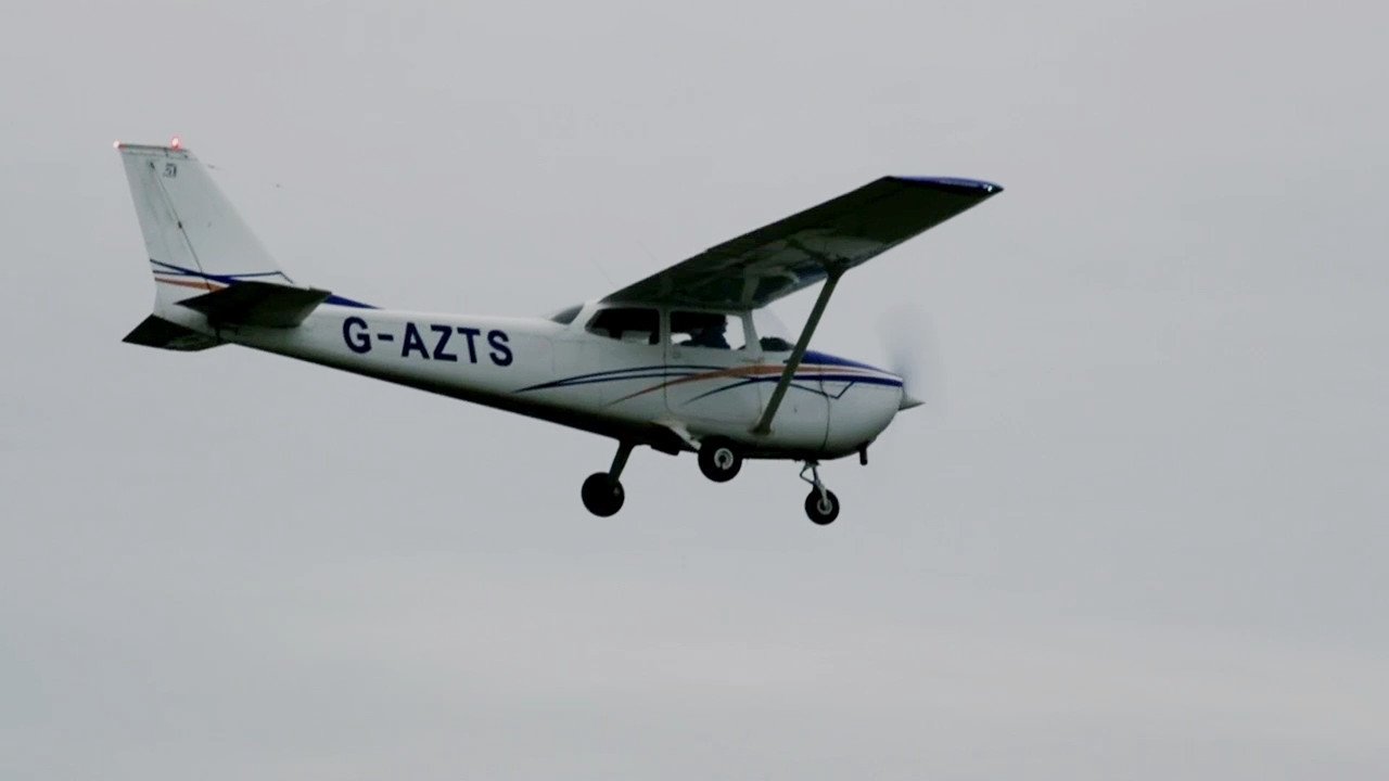 Mayday: The Passenger Who Landed a Plane backdrop