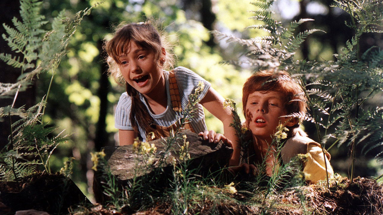 The Secret of the Wicker Basket backdrop