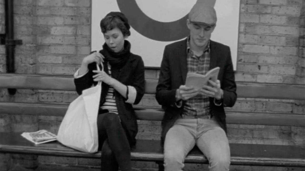 L'étranger backdrop