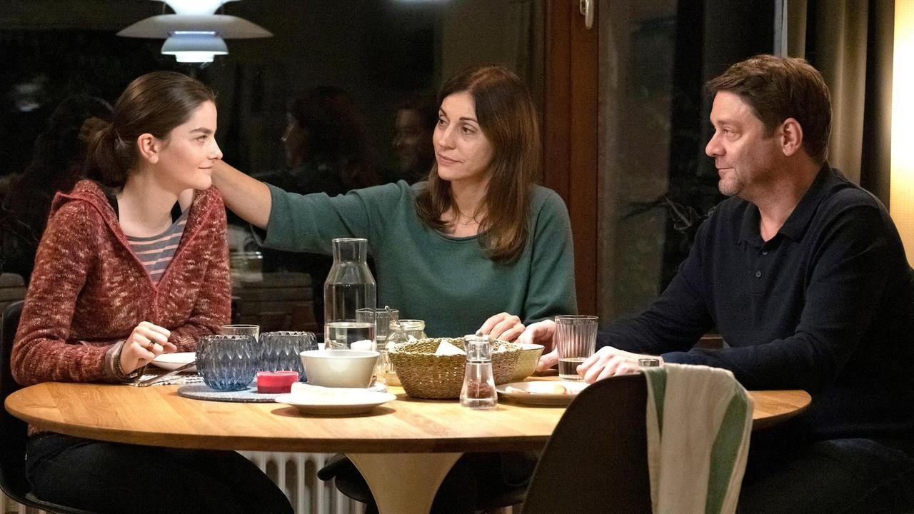 Wo ist die Liebe hin? backdrop