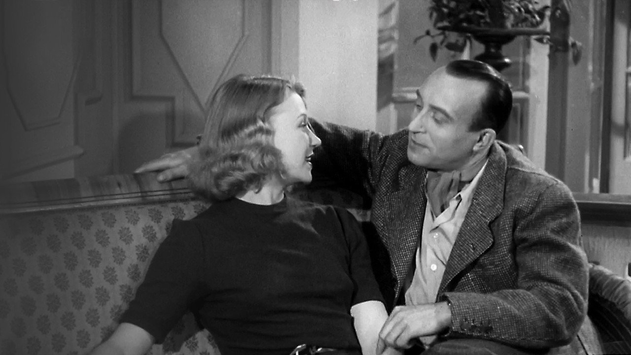 Eva Fools Around backdrop