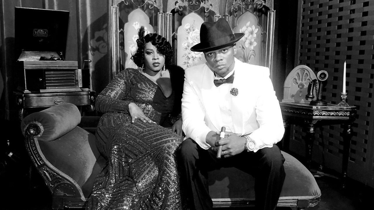 Remy & Papoose: Meet the Mackies backdrop