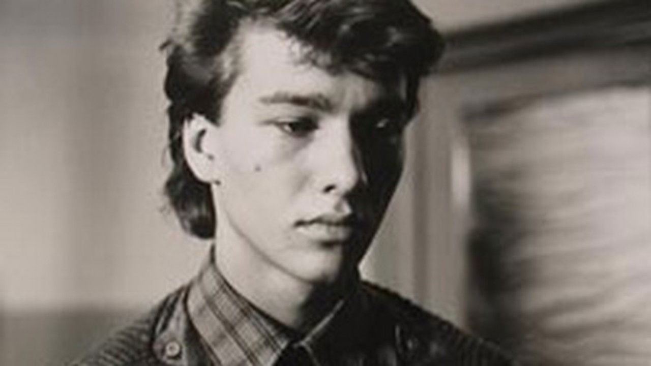 I No Longer Remember Your Face backdrop