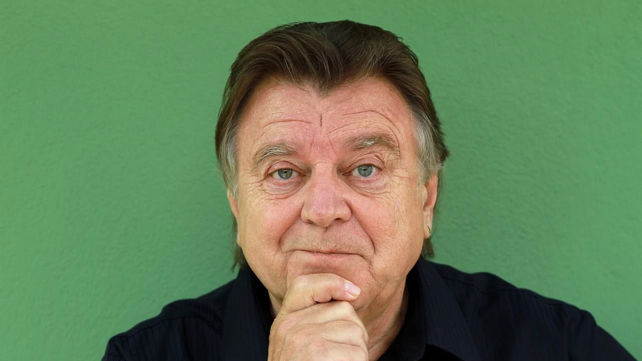 Lukas Resetarits - Schmäh backdrop