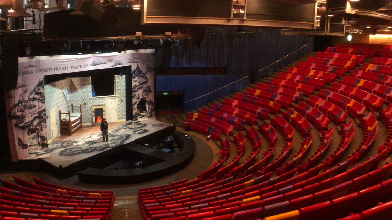 Chateau Neuf backdrop