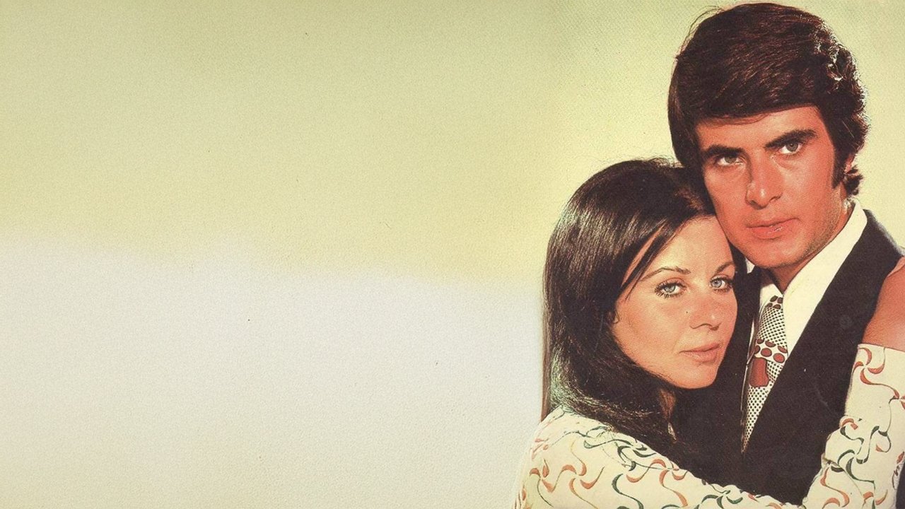 Solan Bir Yaprak Gibi backdrop