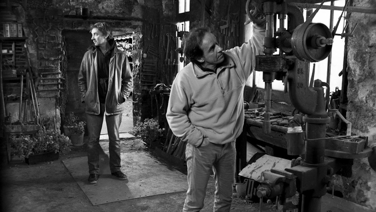 La danse des accrochés backdrop