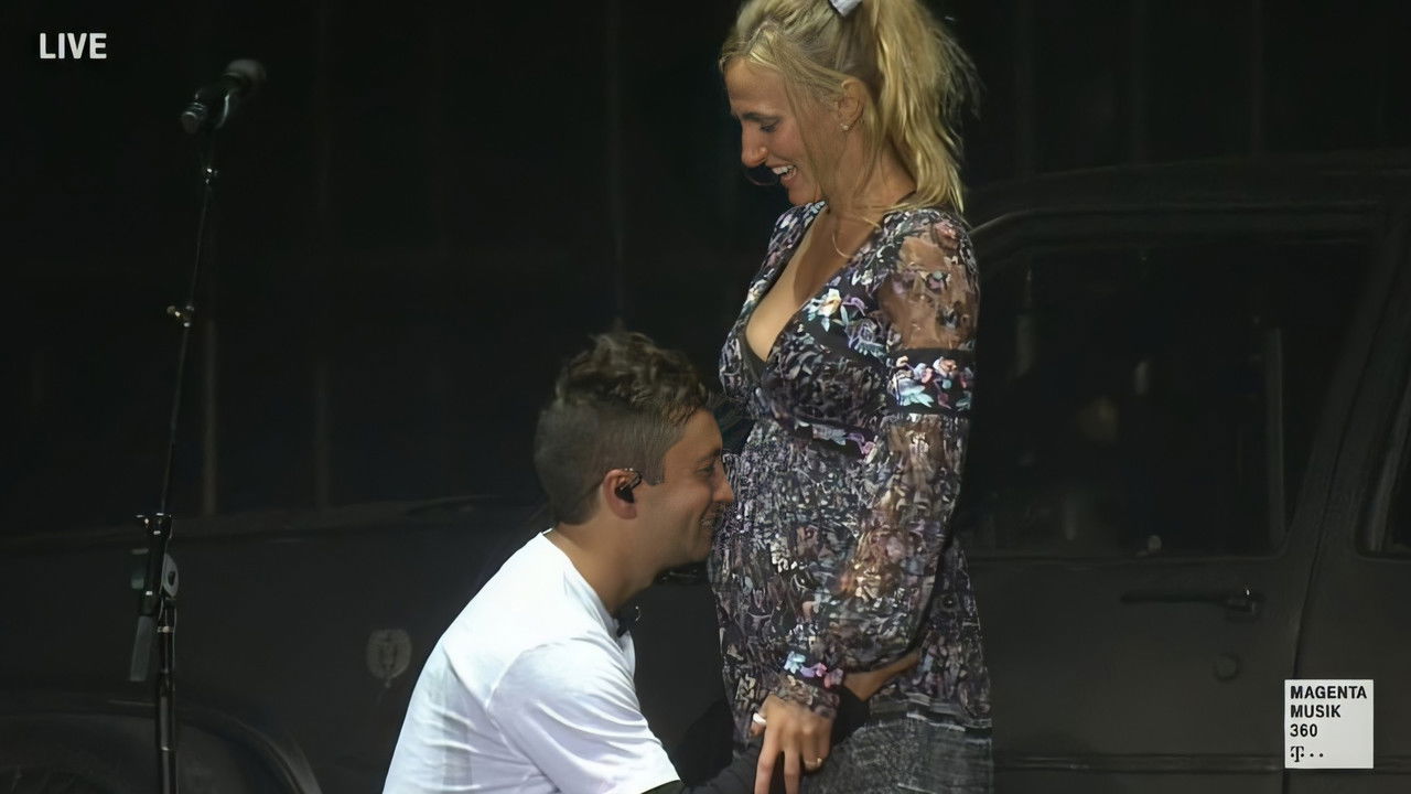 Twenty One Pilots: Live at Lollapalooza Berlin backdrop