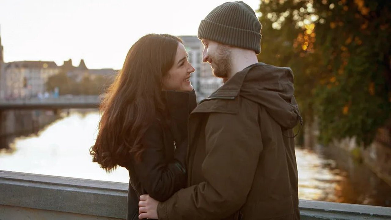 Wenn die Liebe fremdgeht backdrop