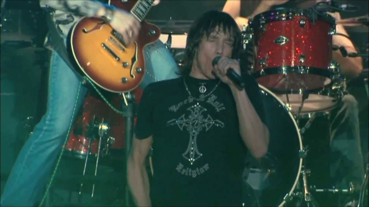 Tesla - Comin' Atcha Live! 2008 backdrop