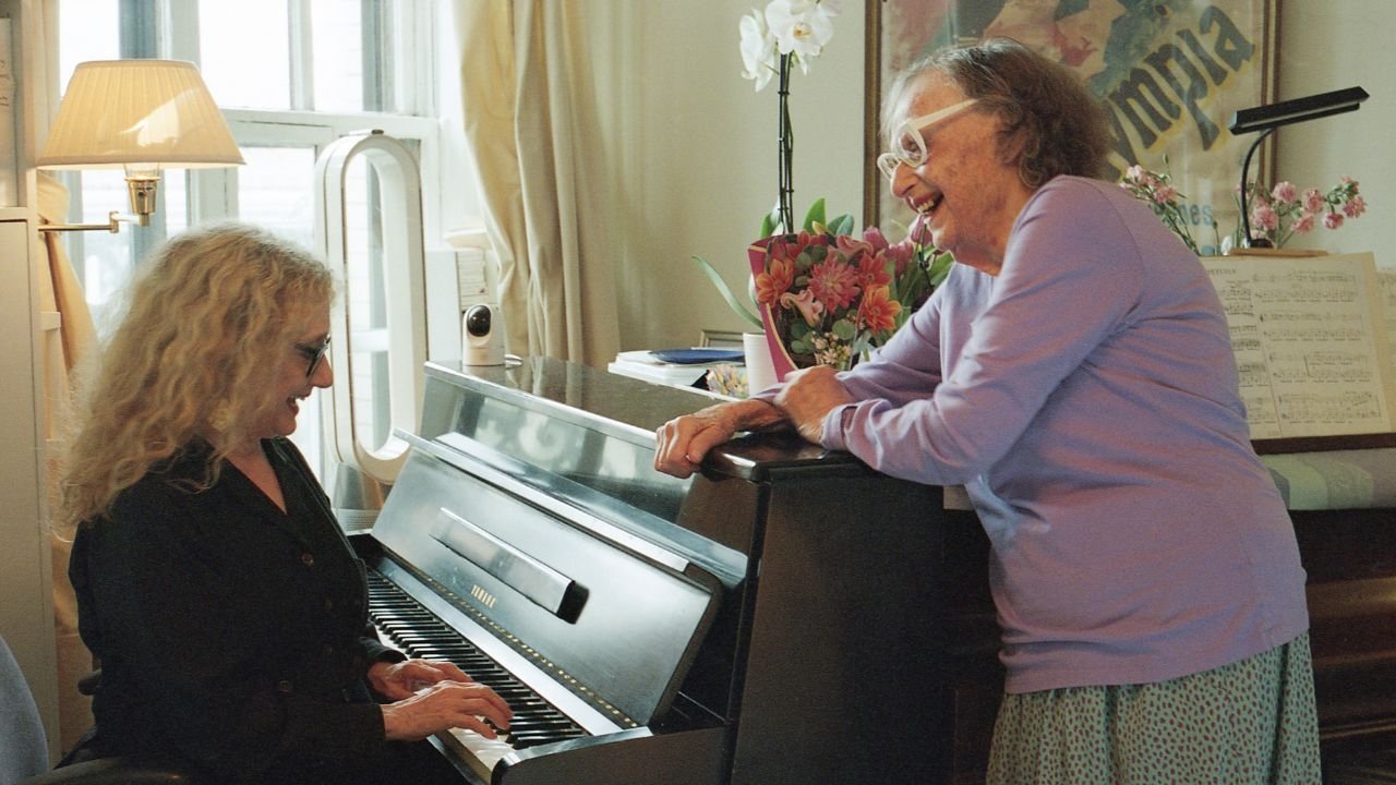 Carol & Joy backdrop