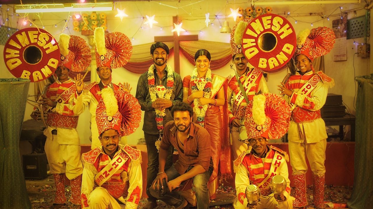 Theedhum Nandrum backdrop