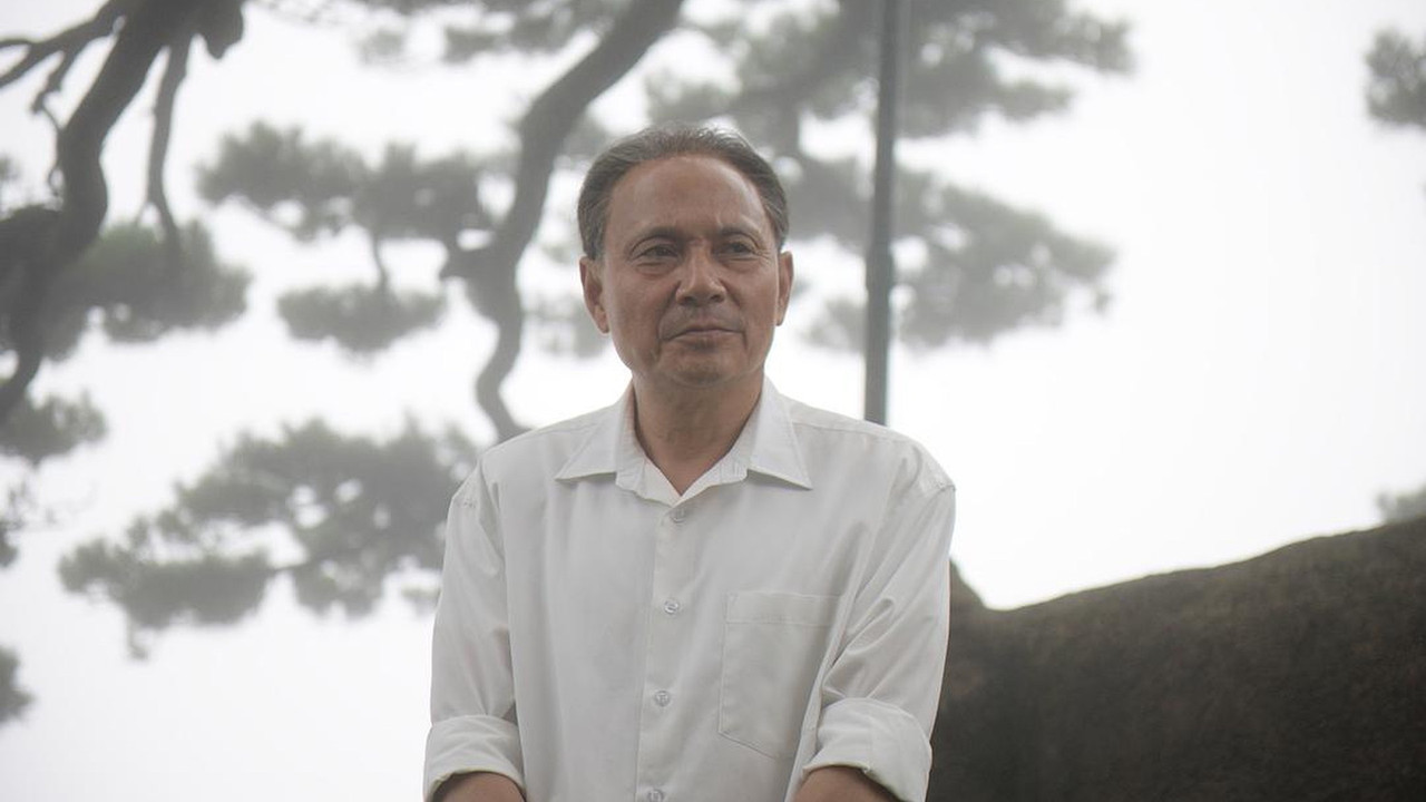 Deng's Climb backdrop