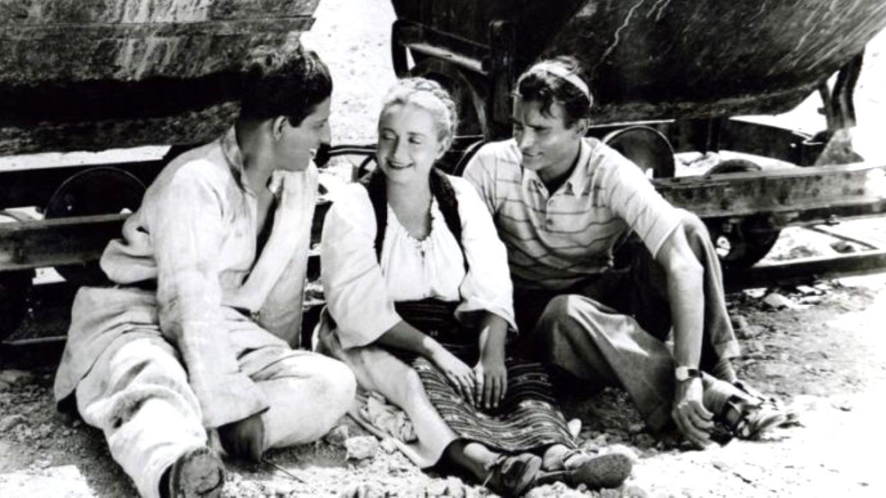 The Valley Resounds backdrop