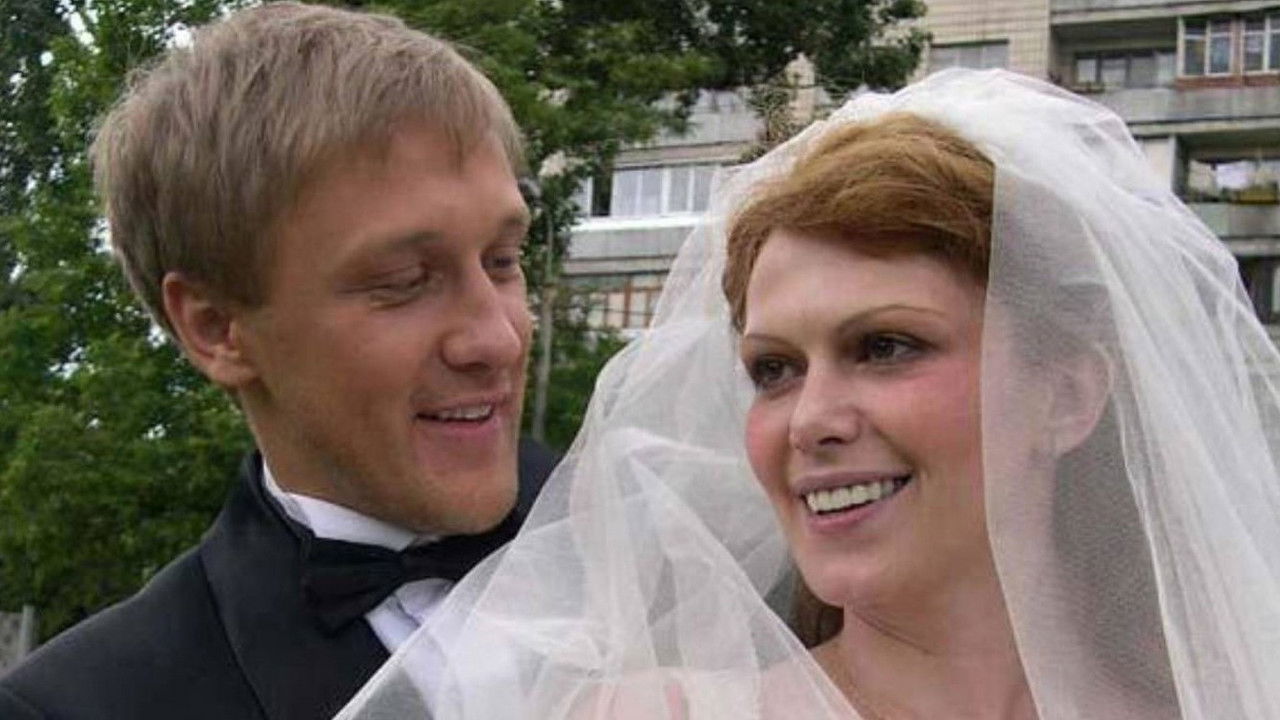 Close People backdrop