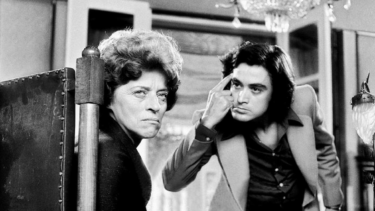 Η Αμαρτία Της Ομορφιάς backdrop