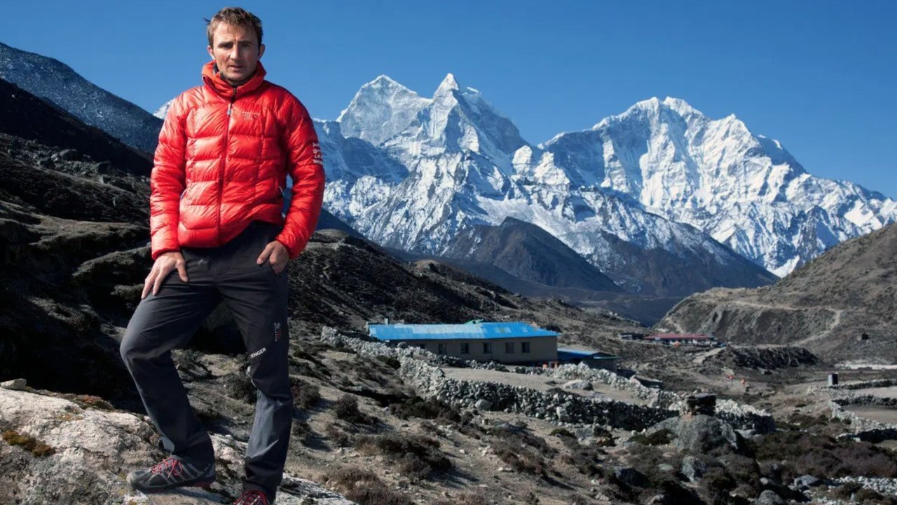 Ueli Steck – Auf schmalem Grat backdrop