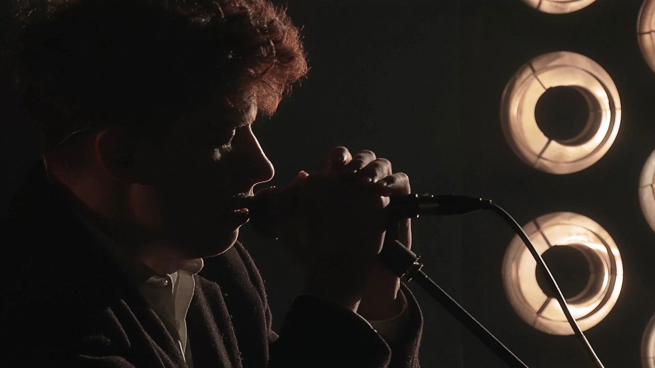 Last Train à la Halle Verrière backdrop