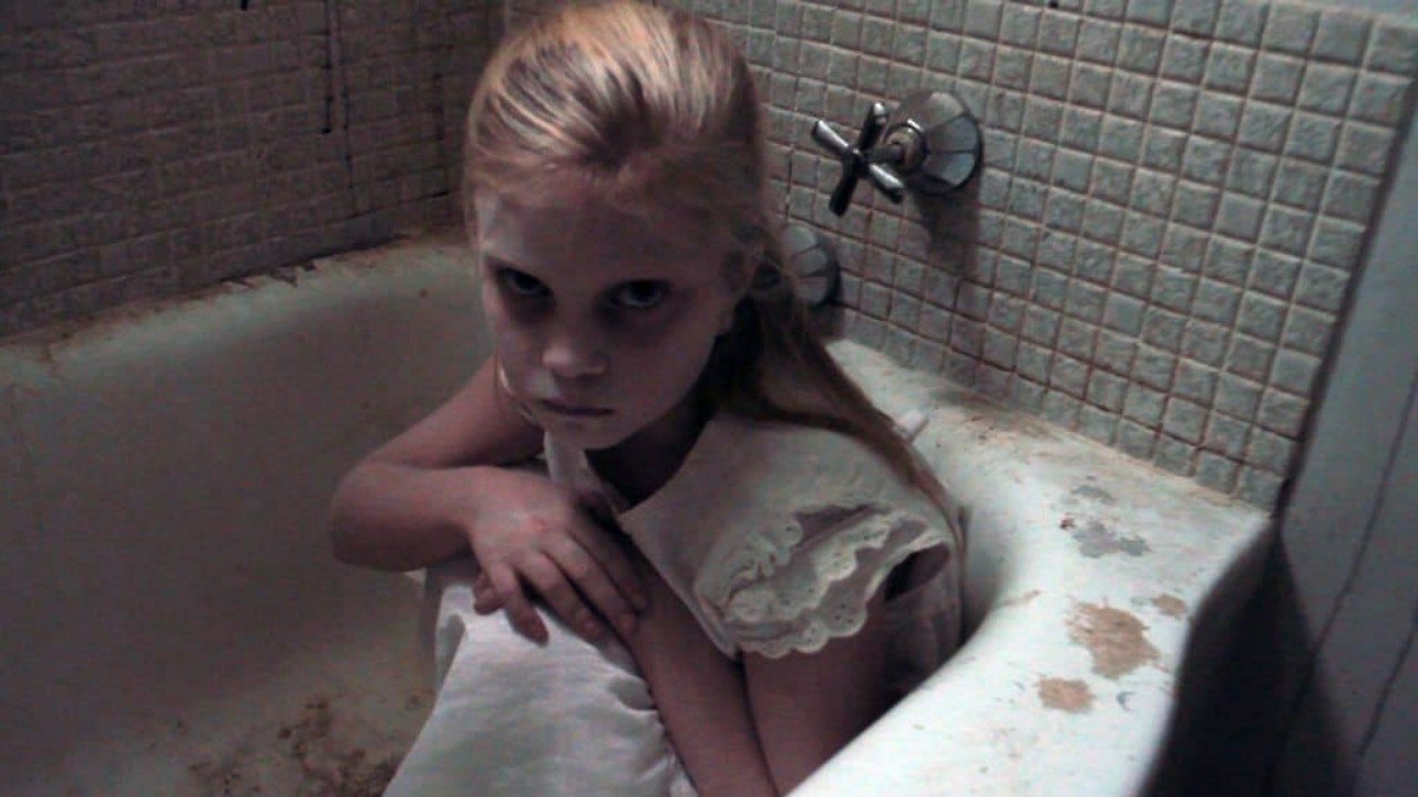 No Tell Motel backdrop