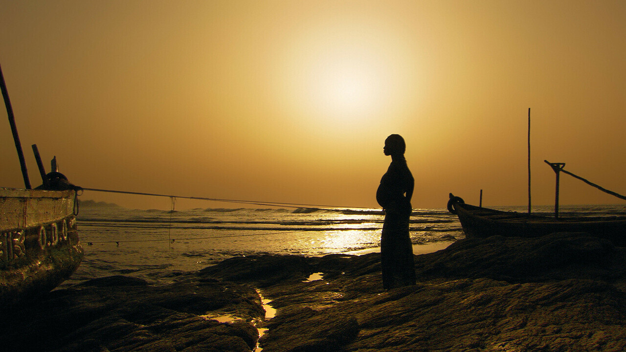 Le Premier Cri backdrop