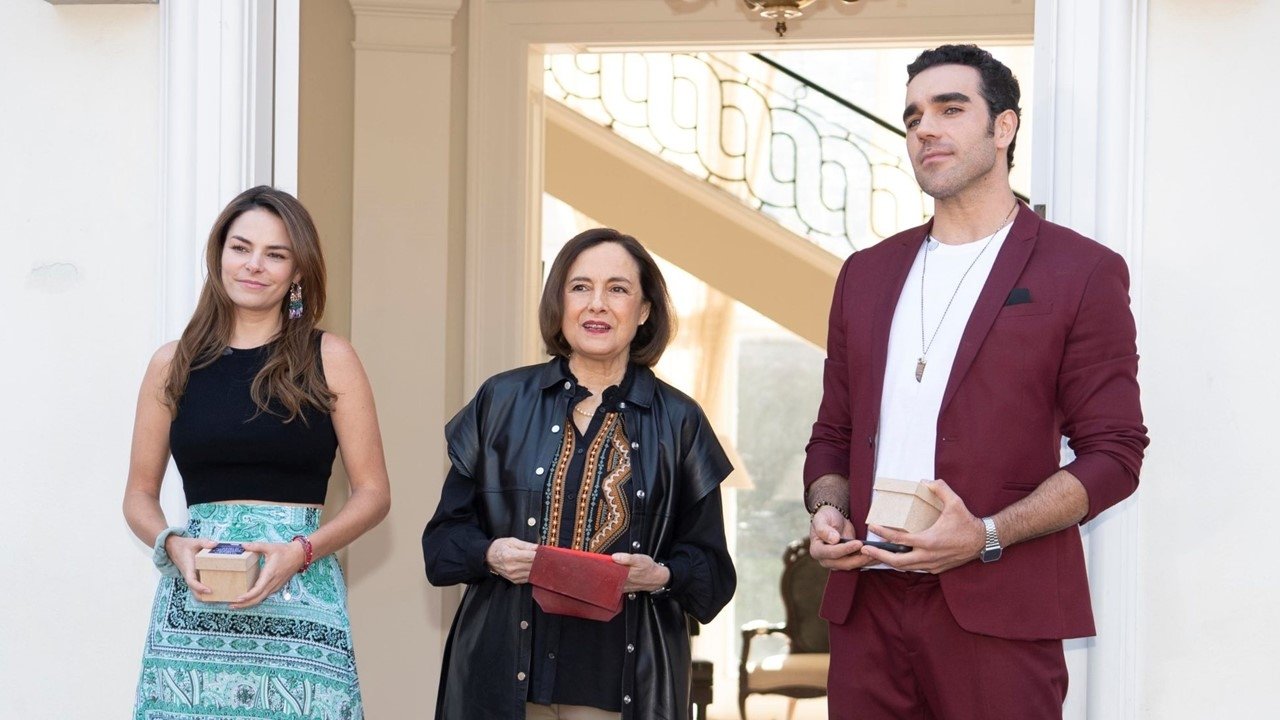 Eternamente Amándonos backdrop