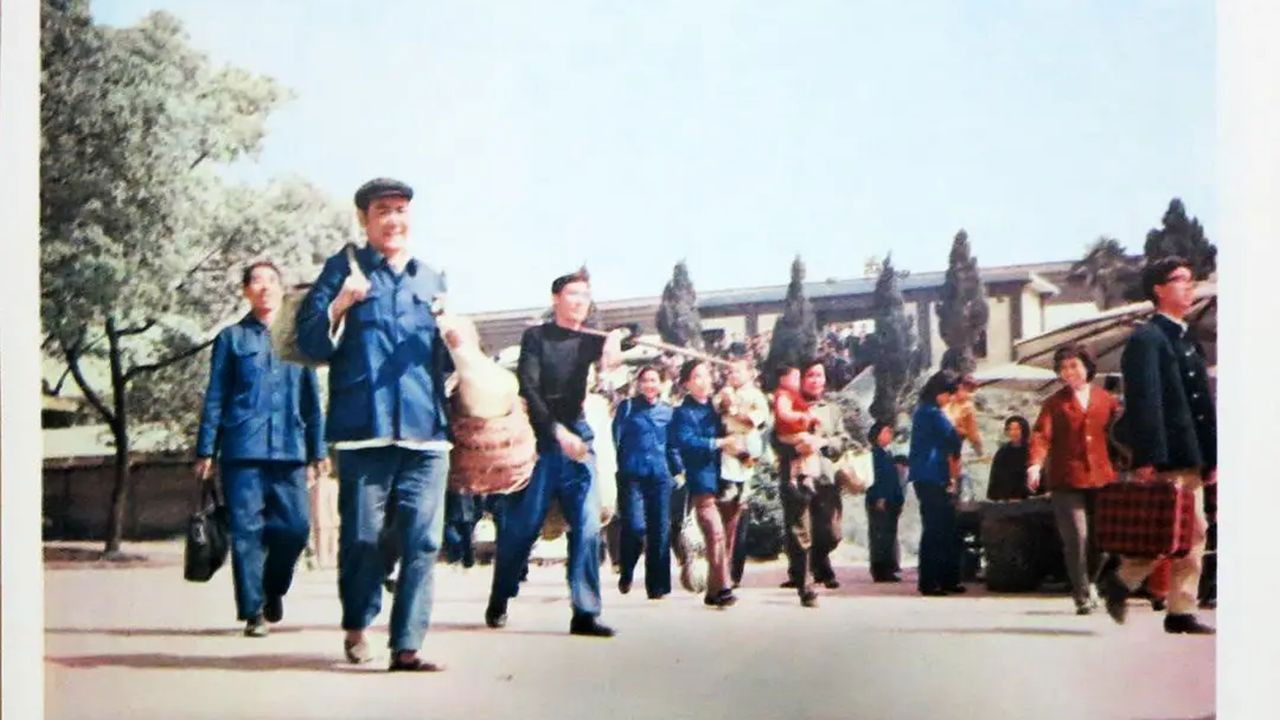 Chen Huansheng's Adventure in Town backdrop