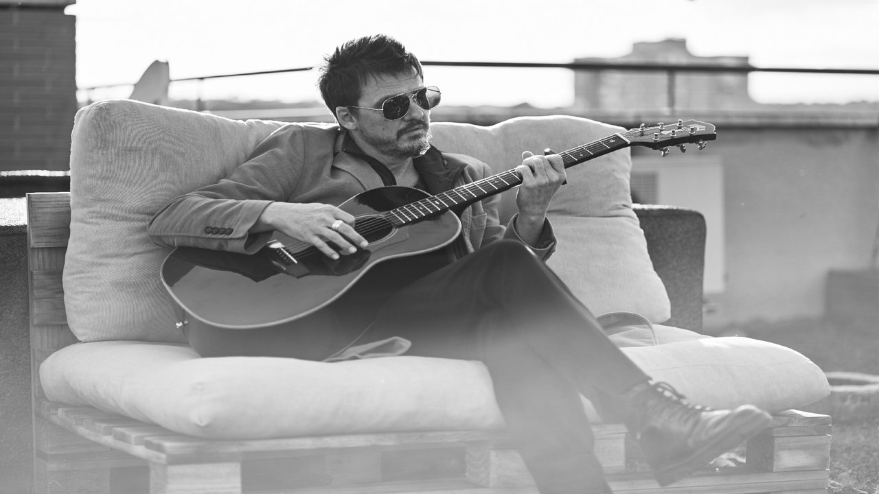 Jorge, a journey by Coque Malla backdrop