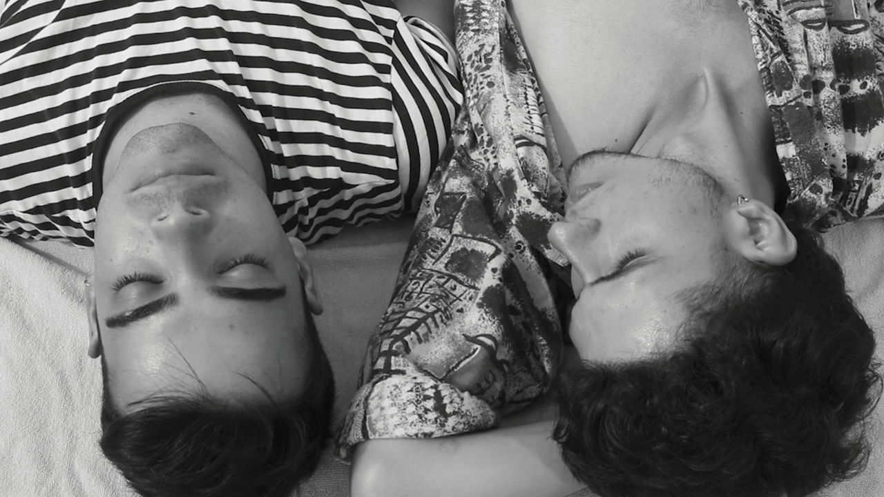 Dos Chicos Frente al Mar backdrop