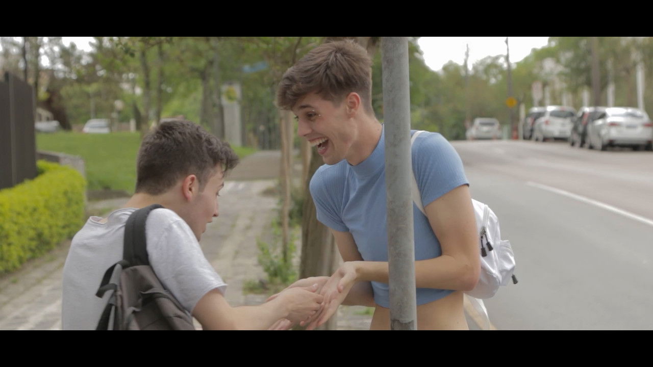 Amizade Inesperada backdrop