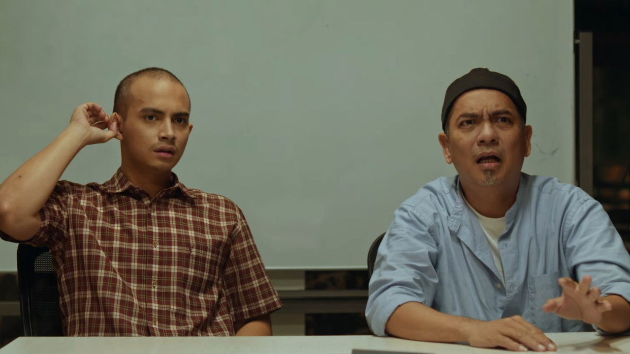 Ali yang Terheran-Herman backdrop