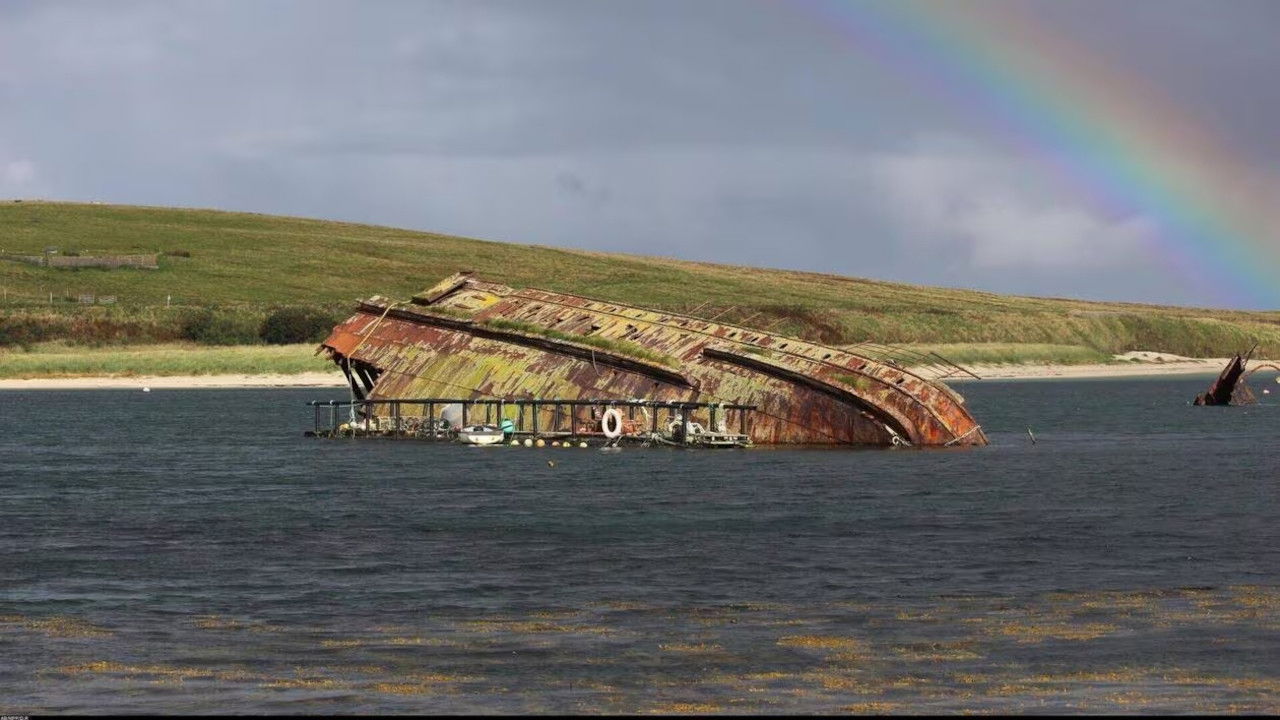 La Première Guerre mondiale : combats sur les mers backdrop