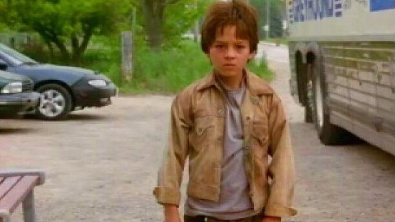 When Andrew Came Home backdrop